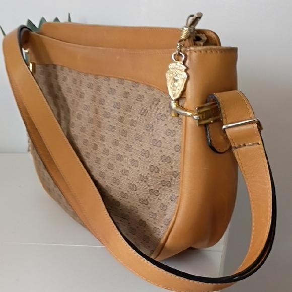 Vintage Gucci Micro GG Monogram Canvas & Leather Shoulder Bag - Picture 8 of 16